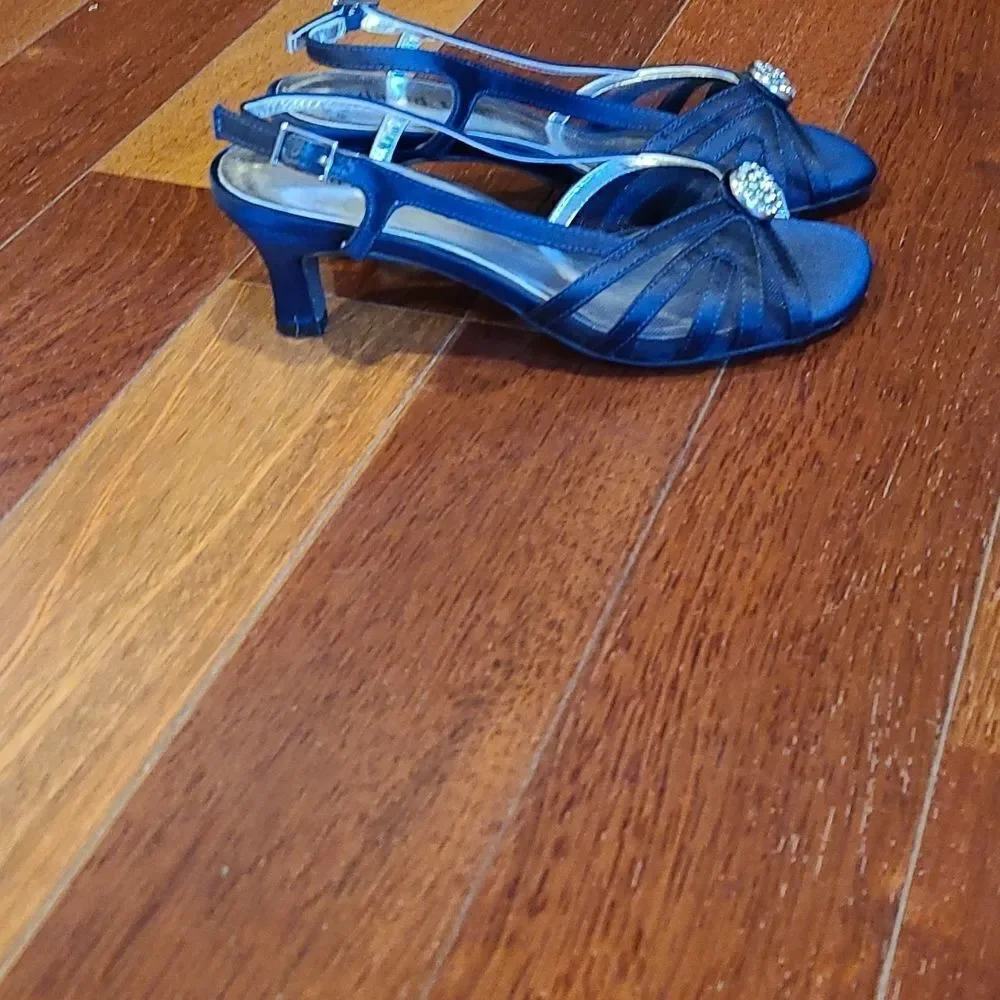 David tate womens heels size 4, only worn once‎